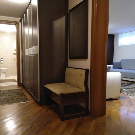 Laguna Apartment Belgrado Esterno foto