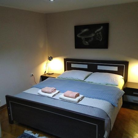 Laguna Apartment Belgrado Esterno foto