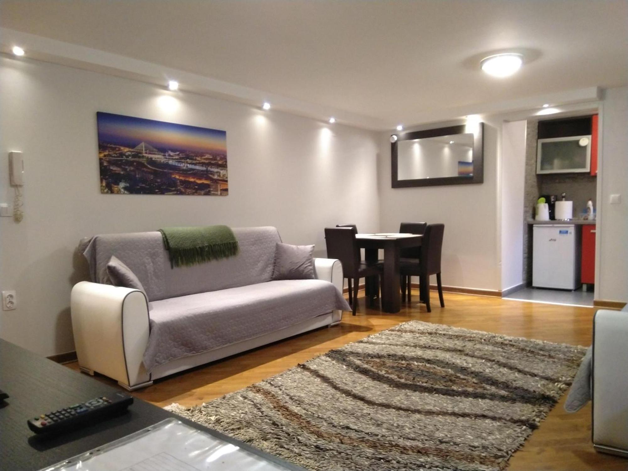 Laguna Apartment Belgrado Esterno foto