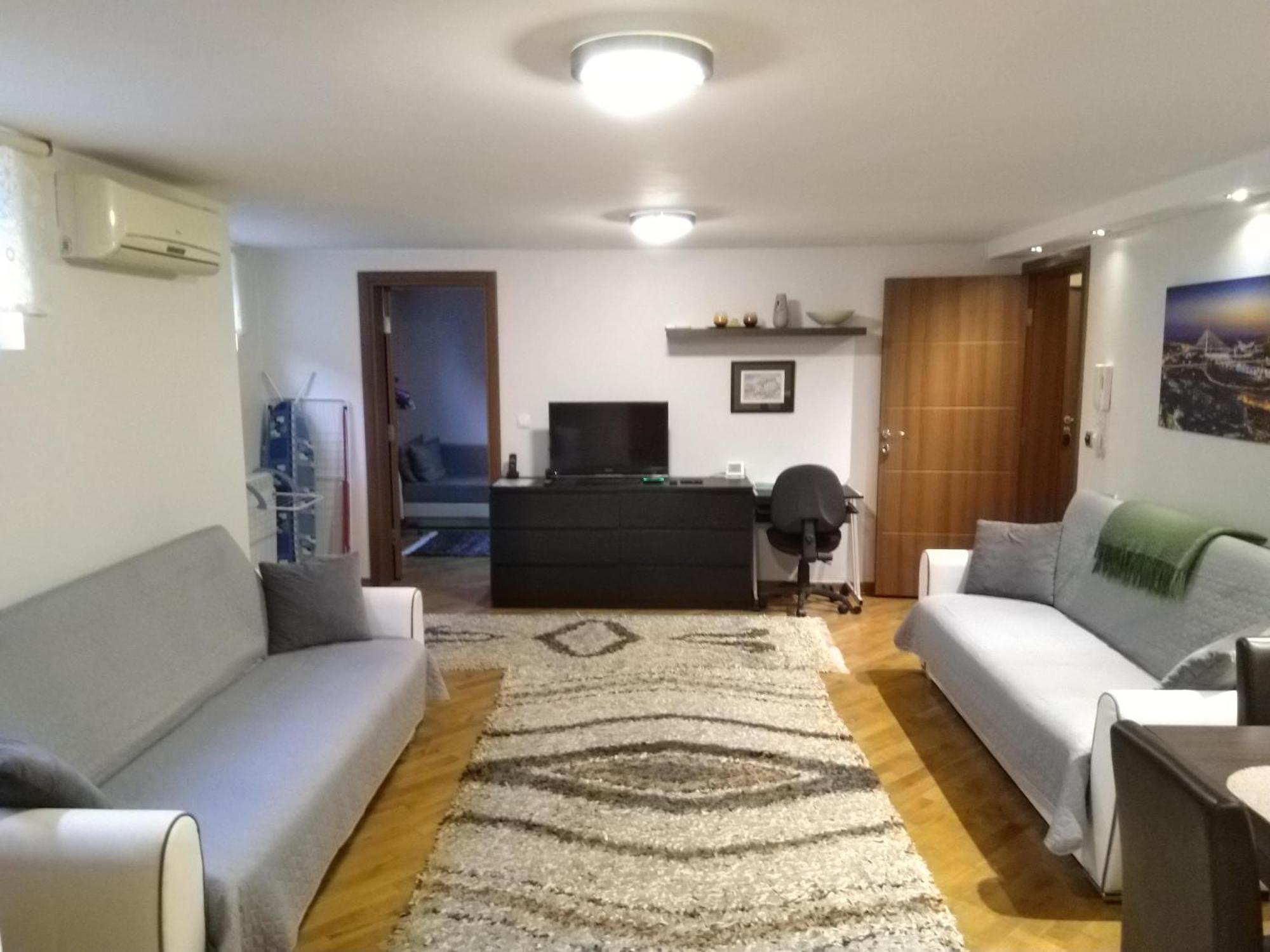 Laguna Apartment Belgrado Esterno foto
